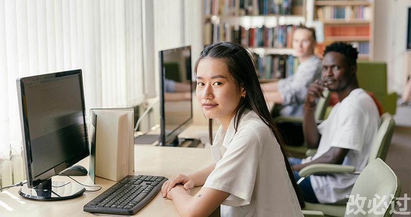 笔栈,笔栈官网,笔栈降AIGC,笔栈论文查重系统